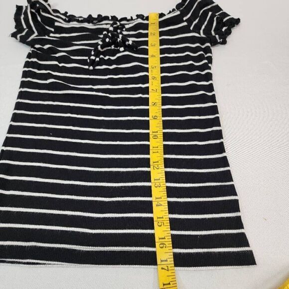 Hollister and Aeropostle Lot of 2 Size Small Tops Casual Women's Short-Sleeve W - Picture 4 of 11